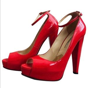 Red Peep-toe Heels pumps size Us9.5 Regula (M,B)